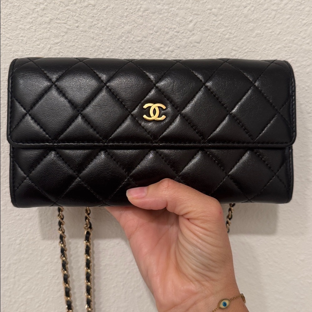Authentic CHANEL Wallet on Chain Black Quilted Lambskin Gold Chain WOC - Picture 15 of 17